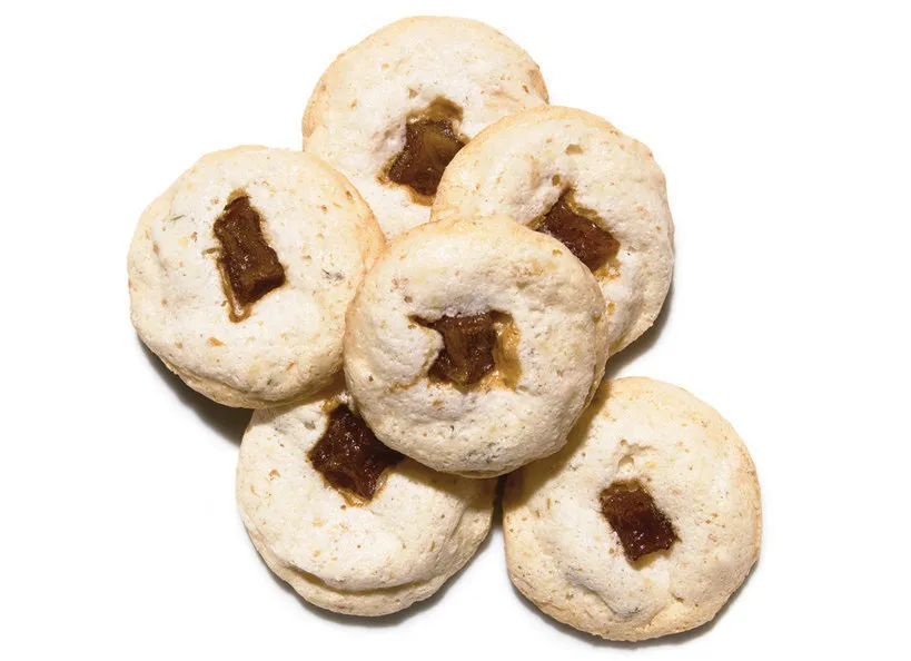 Biscuits meringués au thym et aux pommes alcoolisées