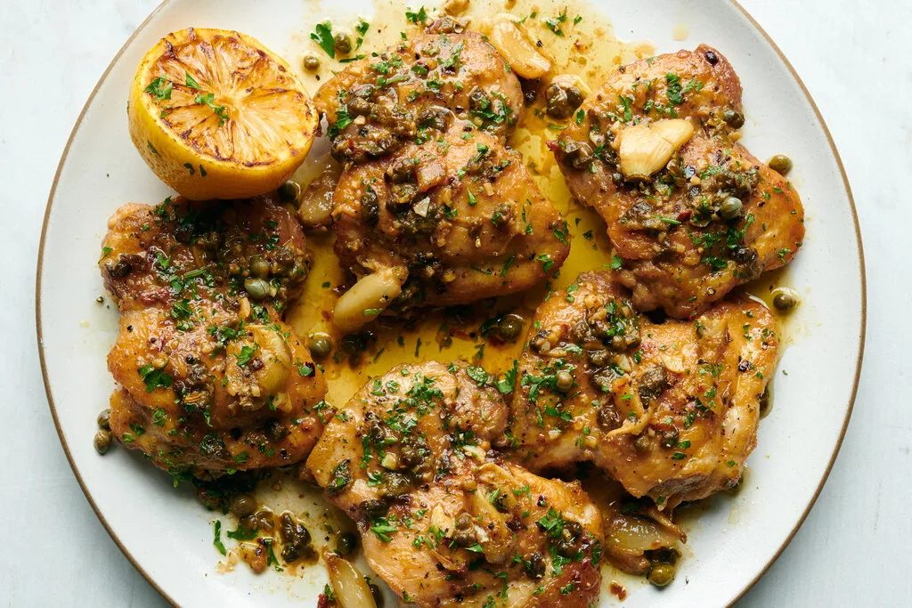 Poulet à l'ail avec sauce citron-anchovis