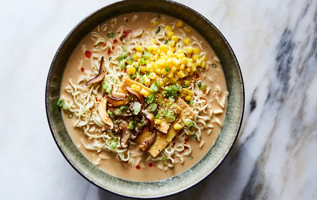 Tantanmen vegan avec tofu poêlé