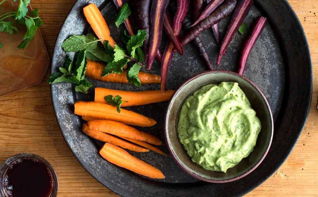 Trempette à l'avocat et à la menthe